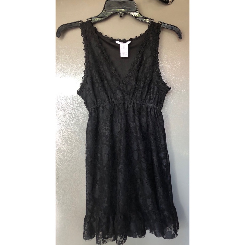 Black lace tunic